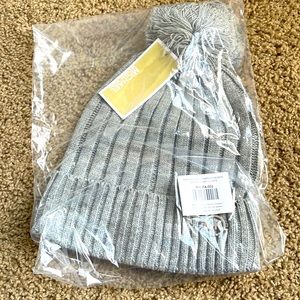 Michael Kors Gray Beanie with Pom 🧶 BRAND NEW WITH TAGS IN ORIGINAL PLASTIC